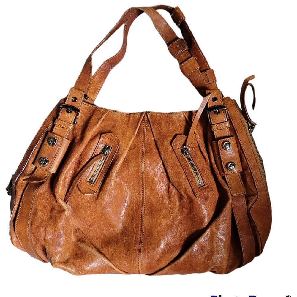 Michele    - Picture 2 of 9